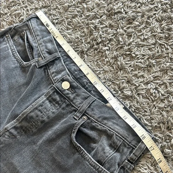 Free People Regular Mid Rise Black Raw Hem Cropped Button Fly Jeans Size 29 - Picture 6 of 10